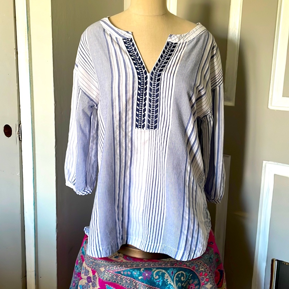 Blue and white cotton tunic style pullover